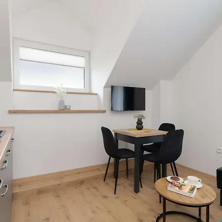 Modern With Parking Close To The By Renters Chłapowo