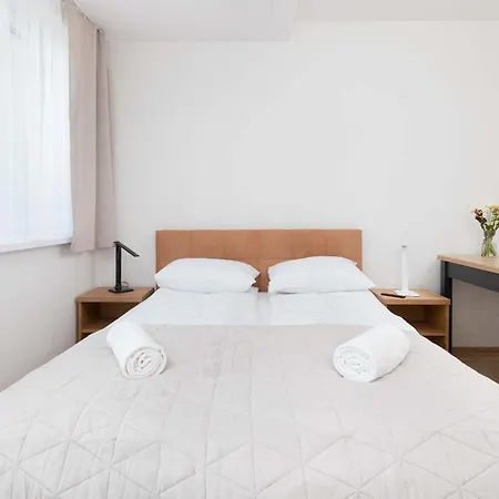 Apartamento Modern With Parking Close To The By Renters Chłapowo