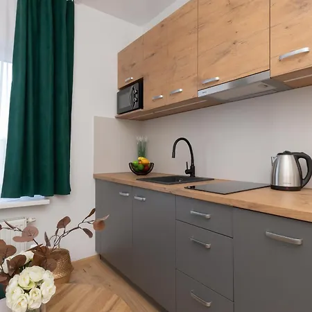 Modern With Parking Close To The By Renters Apartamento *